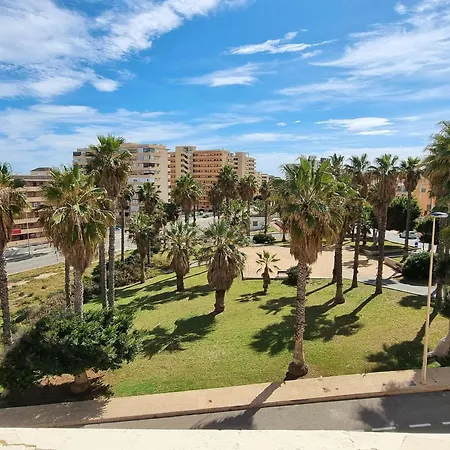 Dream Bungalow With Sea Views At La Mata Beach Hébergement de vacances Torrevieja